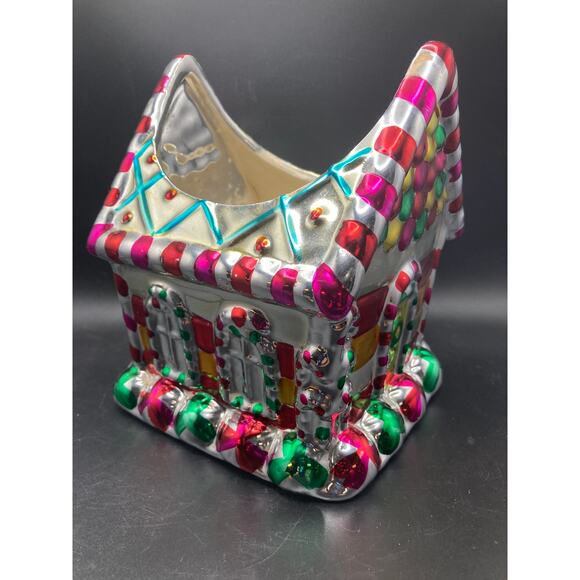 Candy Cottage - Gingerbread House Christmas Planter 6 x 5 x 6 - Great Condition - Picture 2 of 10